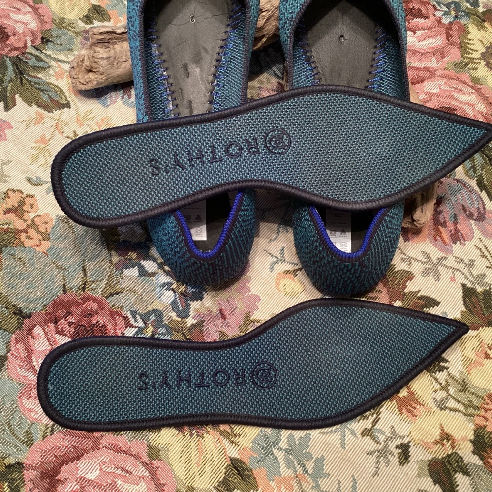 Retired Rothys Teal Python Point Flats Size 6.5 E… - image 7
